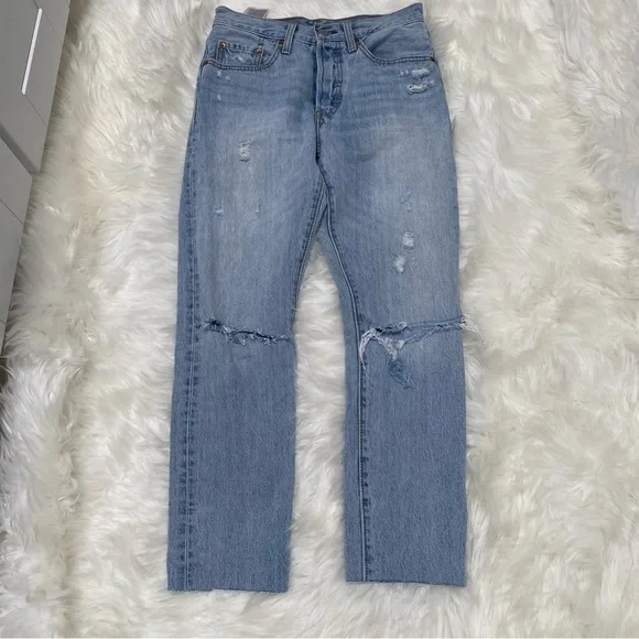 Levi’s 501 straight leg ripped jeans - Picture 2 of 10